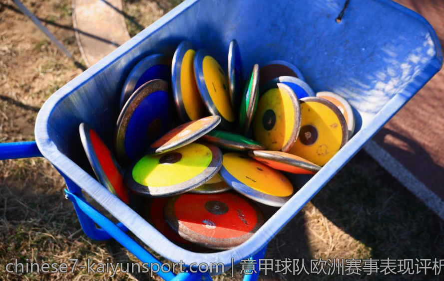游泳场馆设计标准与用户体验优化